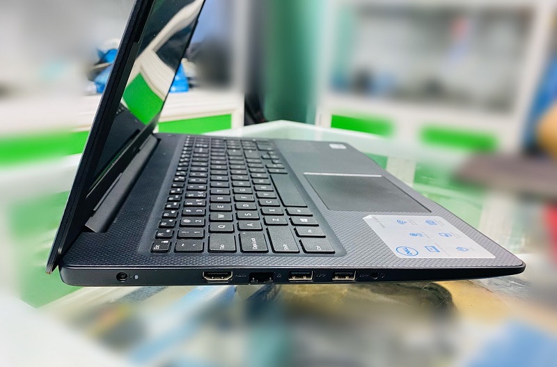 Laptop Dell vostro 3590 core i5